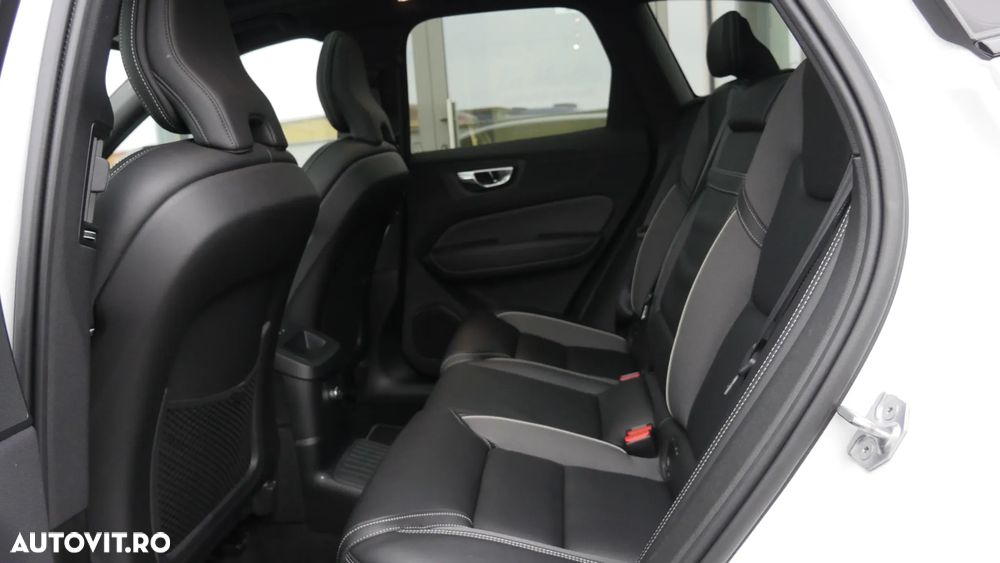 Volvo XC 60 T8 Twin Engine AWD R-Design - 20