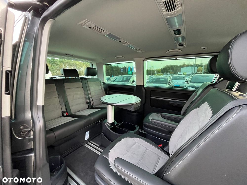 Volkswagen Multivan - 21