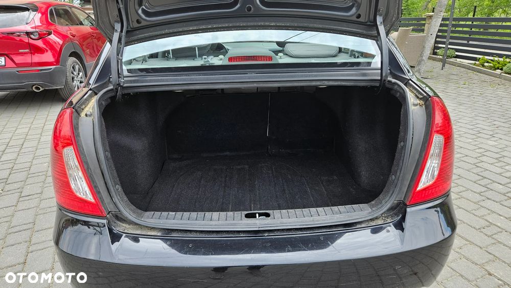 Hyundai Accent - 14