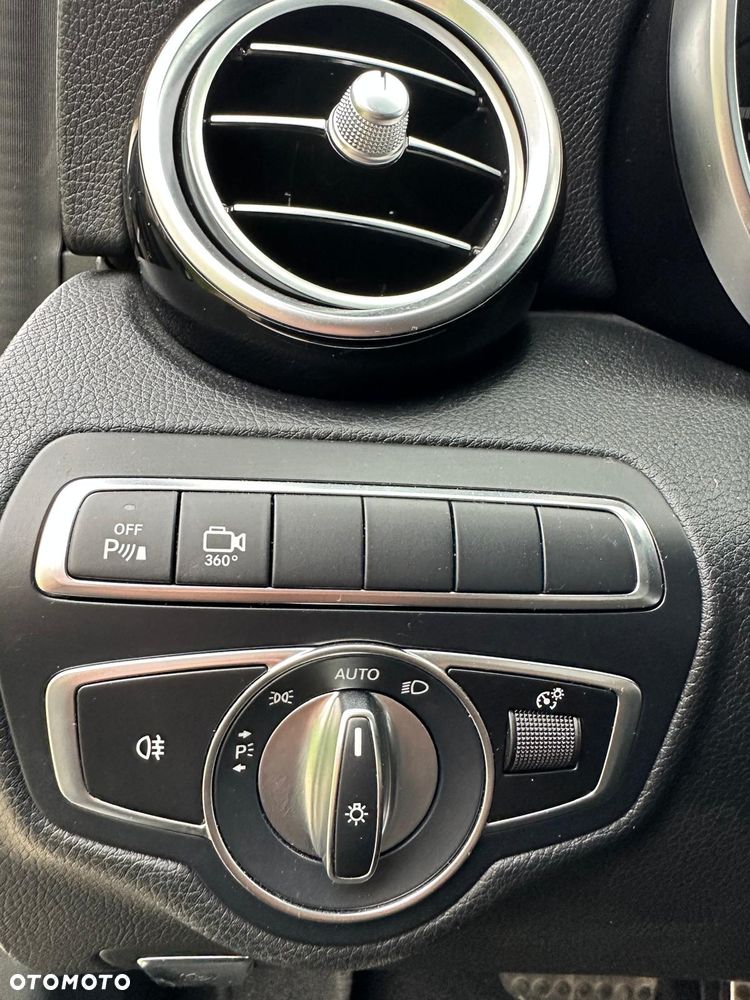 Mercedes-Benz Klasa C 220 d 9G-TRONIC AMG Line - 12