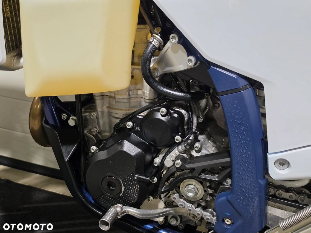 Husqvarna FE - 3