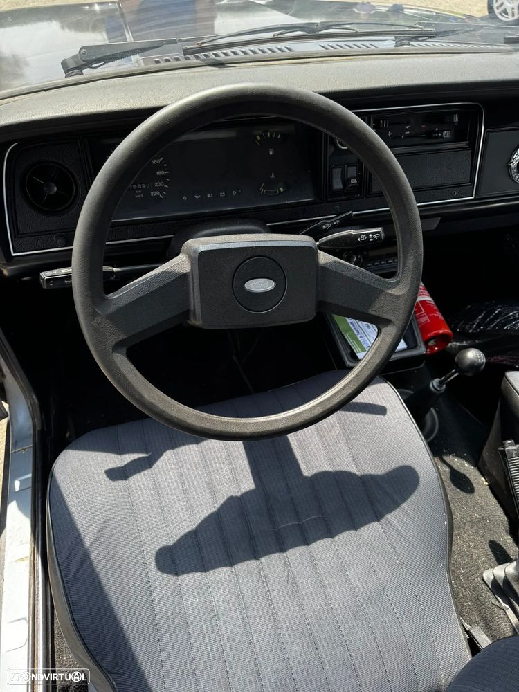Ford Cortina - 9