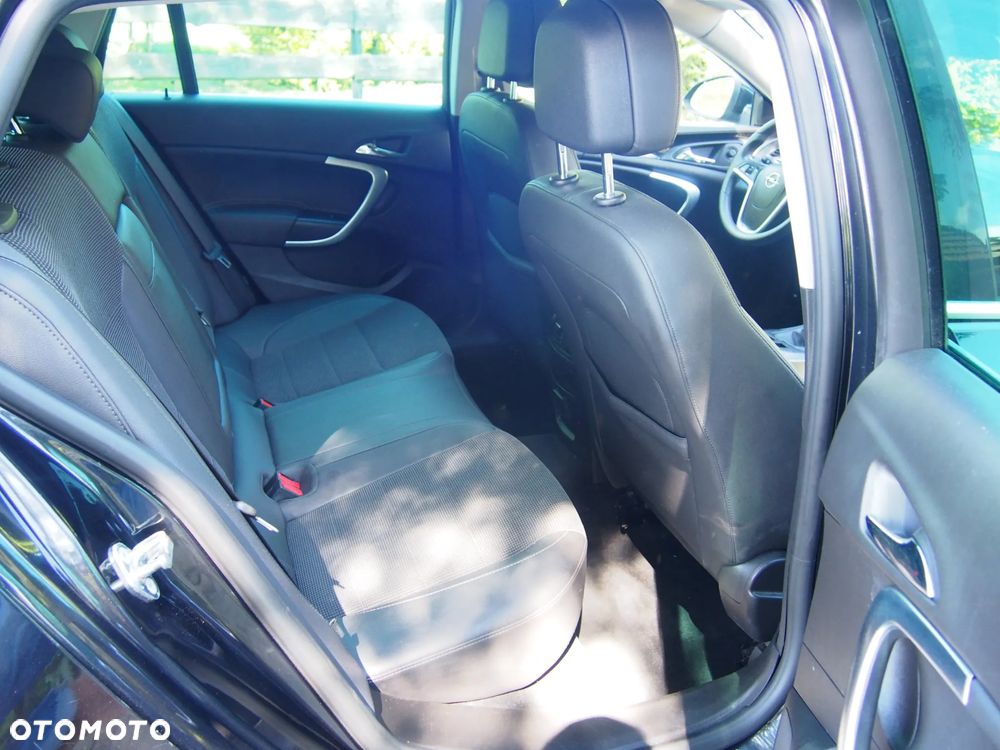 Opel Insignia 2.0 CDTI Sports Tourer - 13
