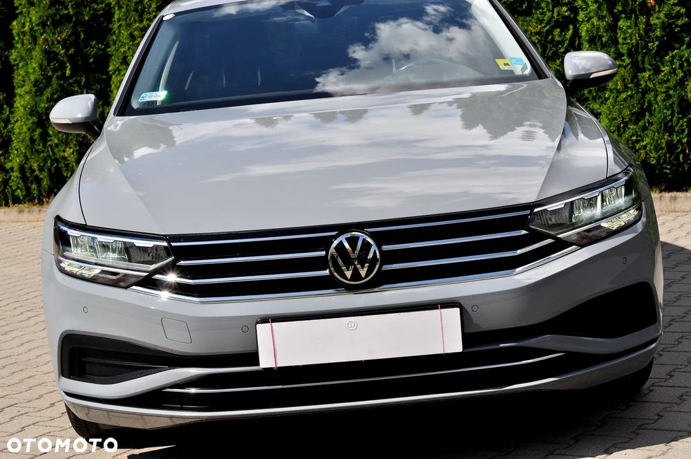 Volkswagen Passat 2.0 TDI EVO Business DSG - 2
