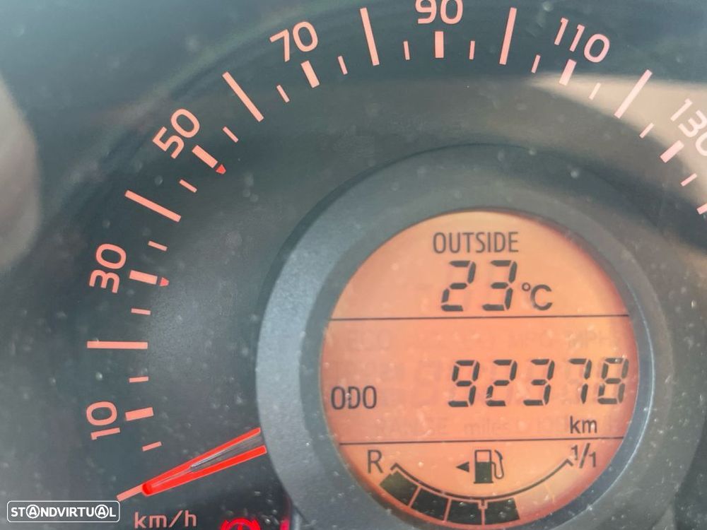 Toyota Aygo 1.0 X-Play Plus - 3