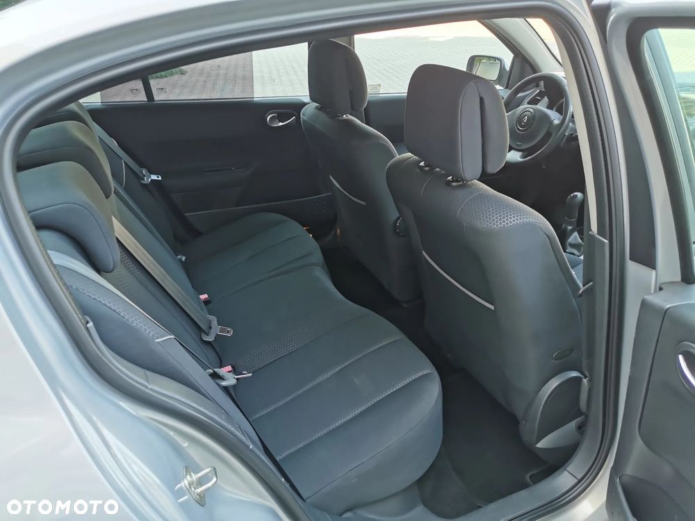 Renault Megane 1.4 Confort Authentique - 12