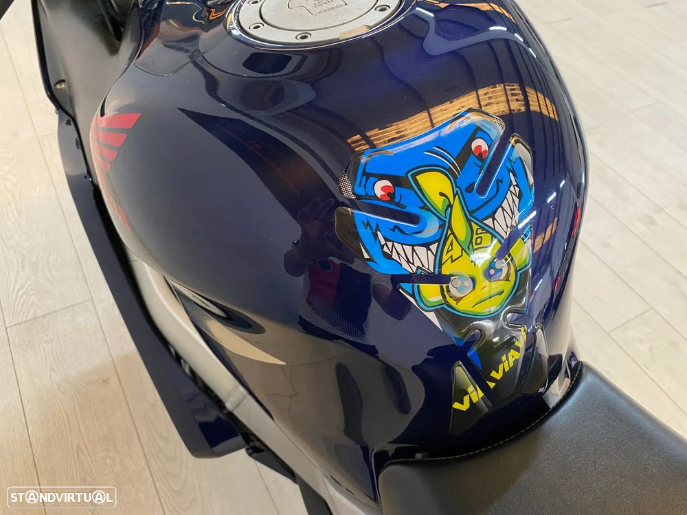 Honda CBR FIREBLADE CBR 900RR - 13