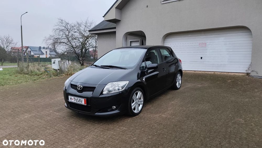 Toyota Auris 2.2 D-4D D-CAT - 13