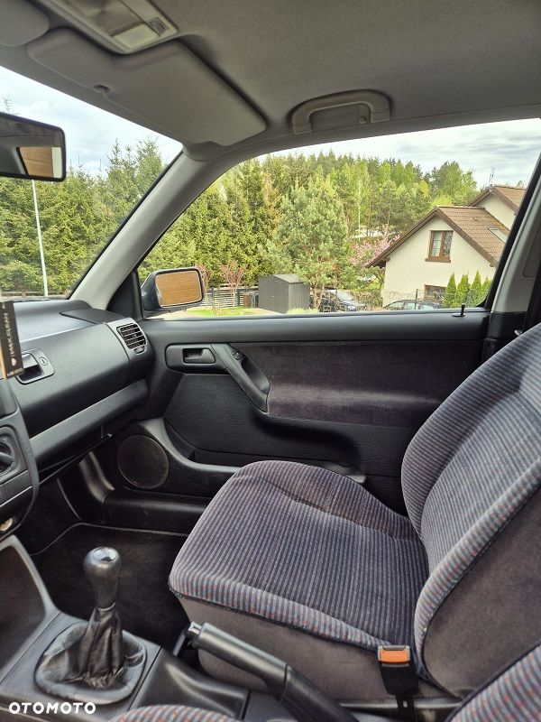 Volkswagen Golf 1.8 GL - 5