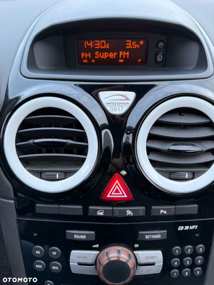 Opel Corsa 1.4 16V Limited Edition - 3