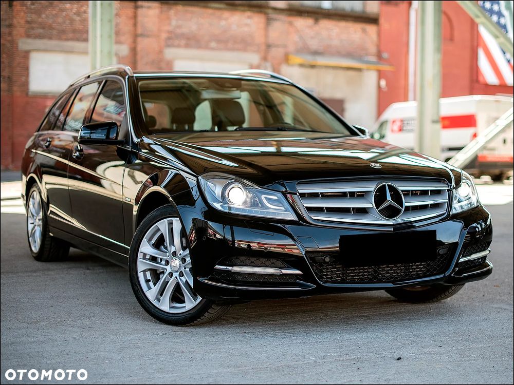 Mercedes-Benz Klasa C 180 BlueEFFICIENCY 7G-TRONIC Avantgarde - 2