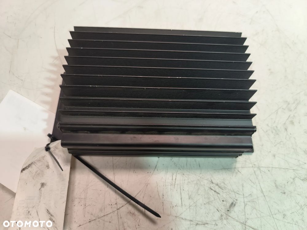 Wzmacniacz 4D0035225 AUDI A8 D2 - 1