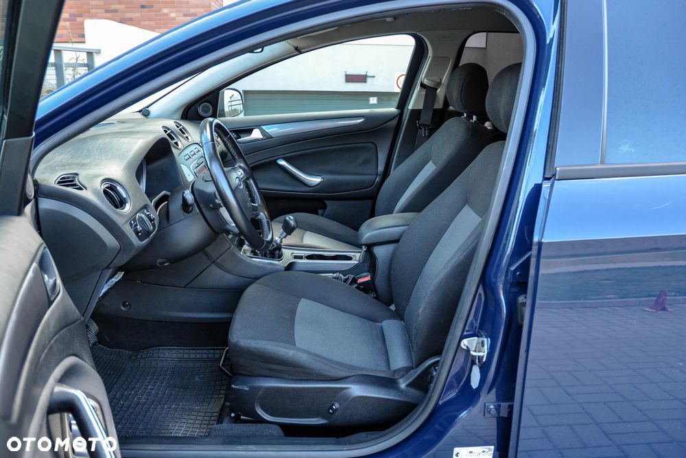 Ford Mondeo SW - 7