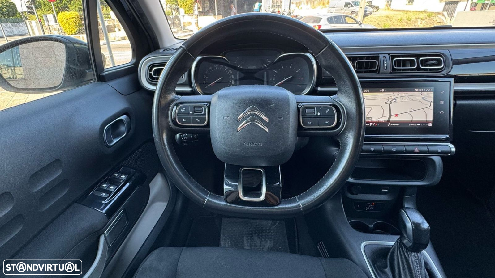 Citroën C3 1.2 PureTech Shine EAT6 - 15