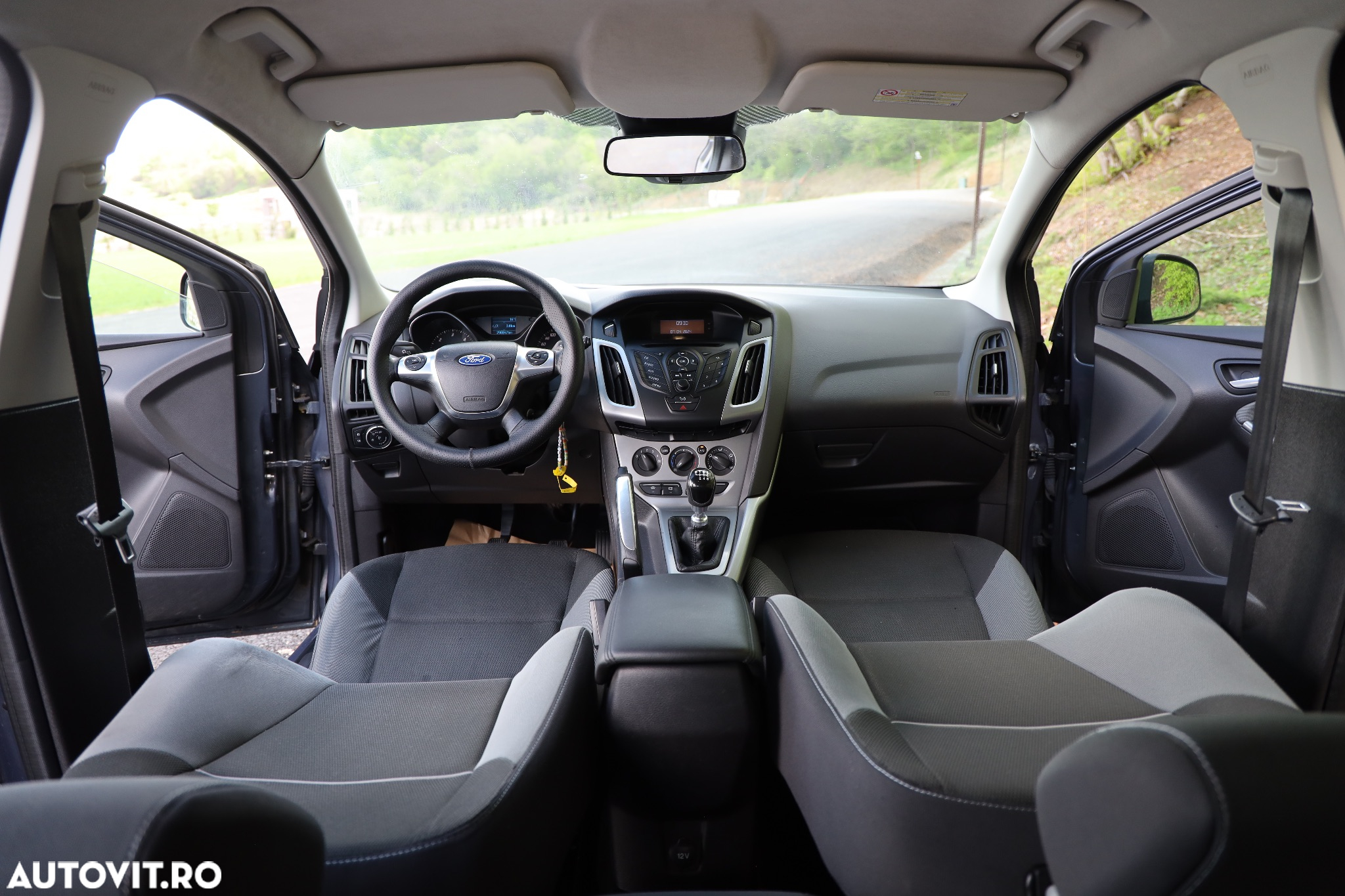 Ford Focus 1.6 TDCI DPF Ambiente - 13