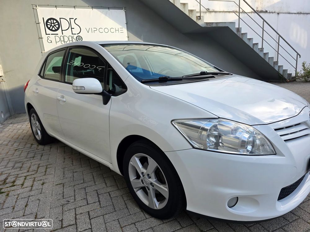 Toyota Auris 1.33 VVT-i Exclusive - 26