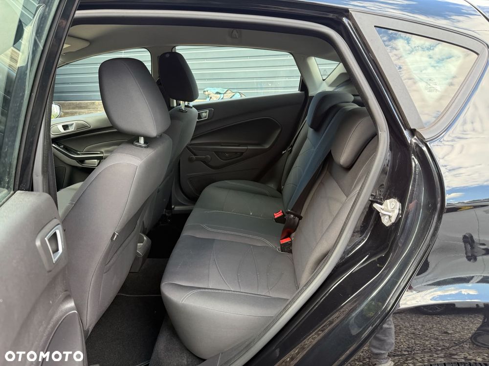 Ford Fiesta 1.25 Champions Edition - 19
