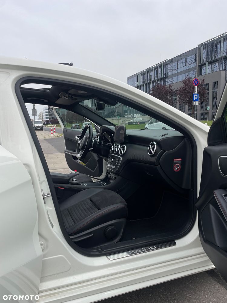 Mercedes-Benz Klasa A 180 7G-DCT AMG Line - 21