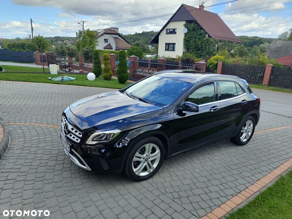 Mercedes-Benz GLA 250 7G-DCT Peak Edition - 25