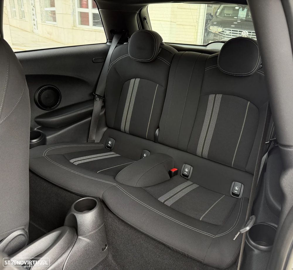 MINI 3 Portas One - 22