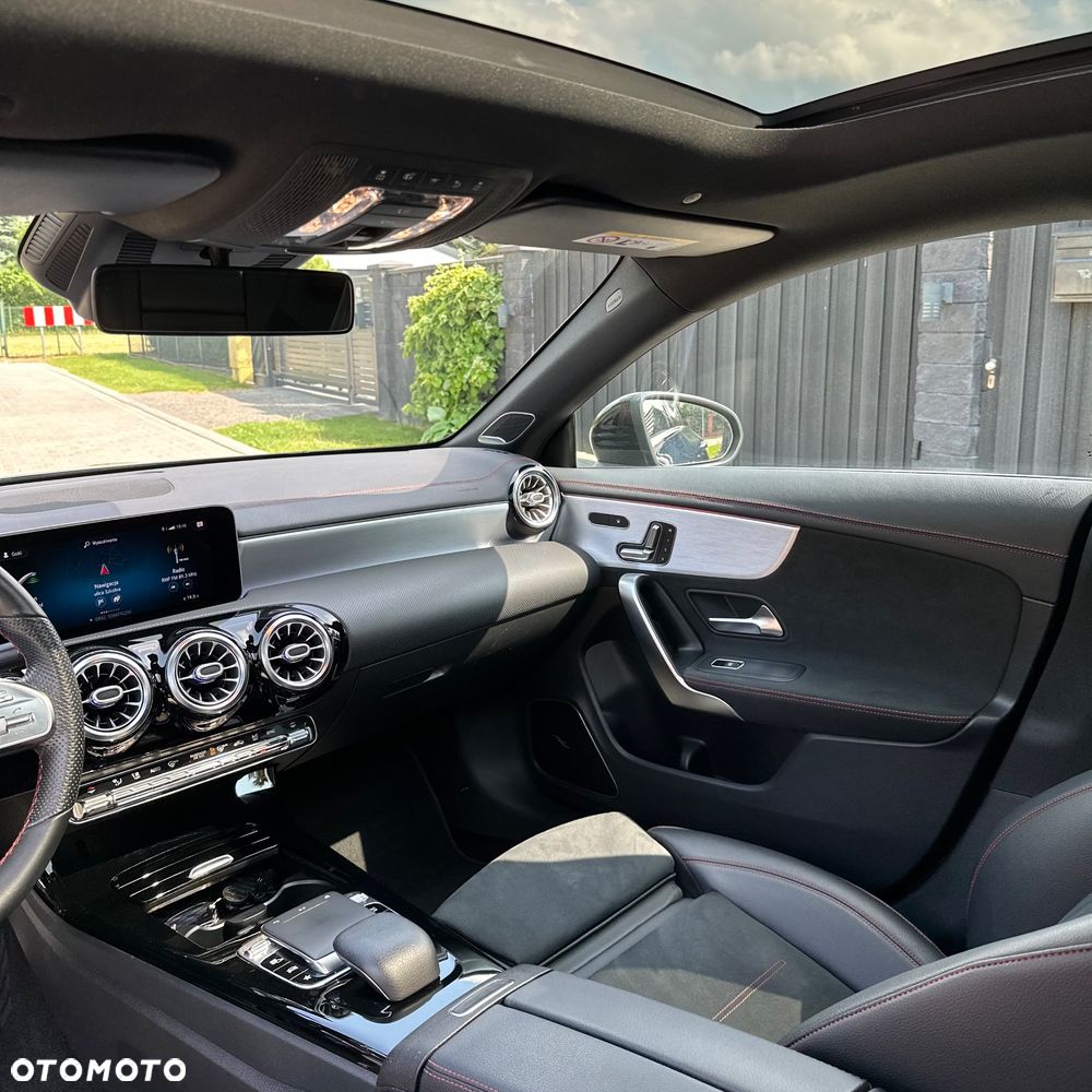 Mercedes-Benz CLA - 22
