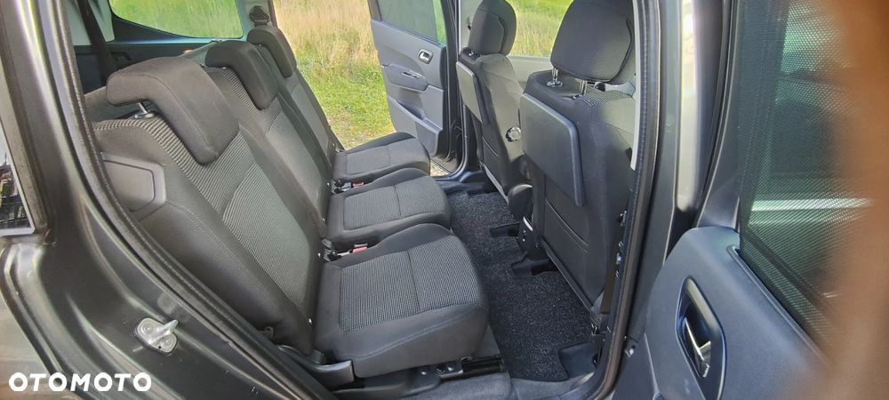 Peugeot 5008 2.0 HDi Allure 7os - 21