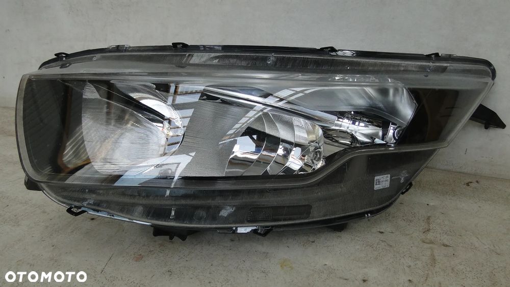 IVECO DAILY IV 4 LAMPA LEWA PRZÓD PRZEDNIA 14-19r CAŁA EUROPA - 1