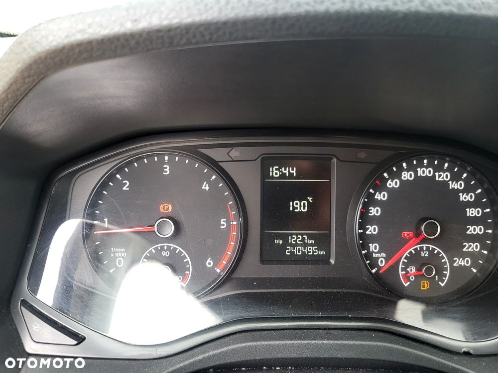 Volkswagen Amarok - 5