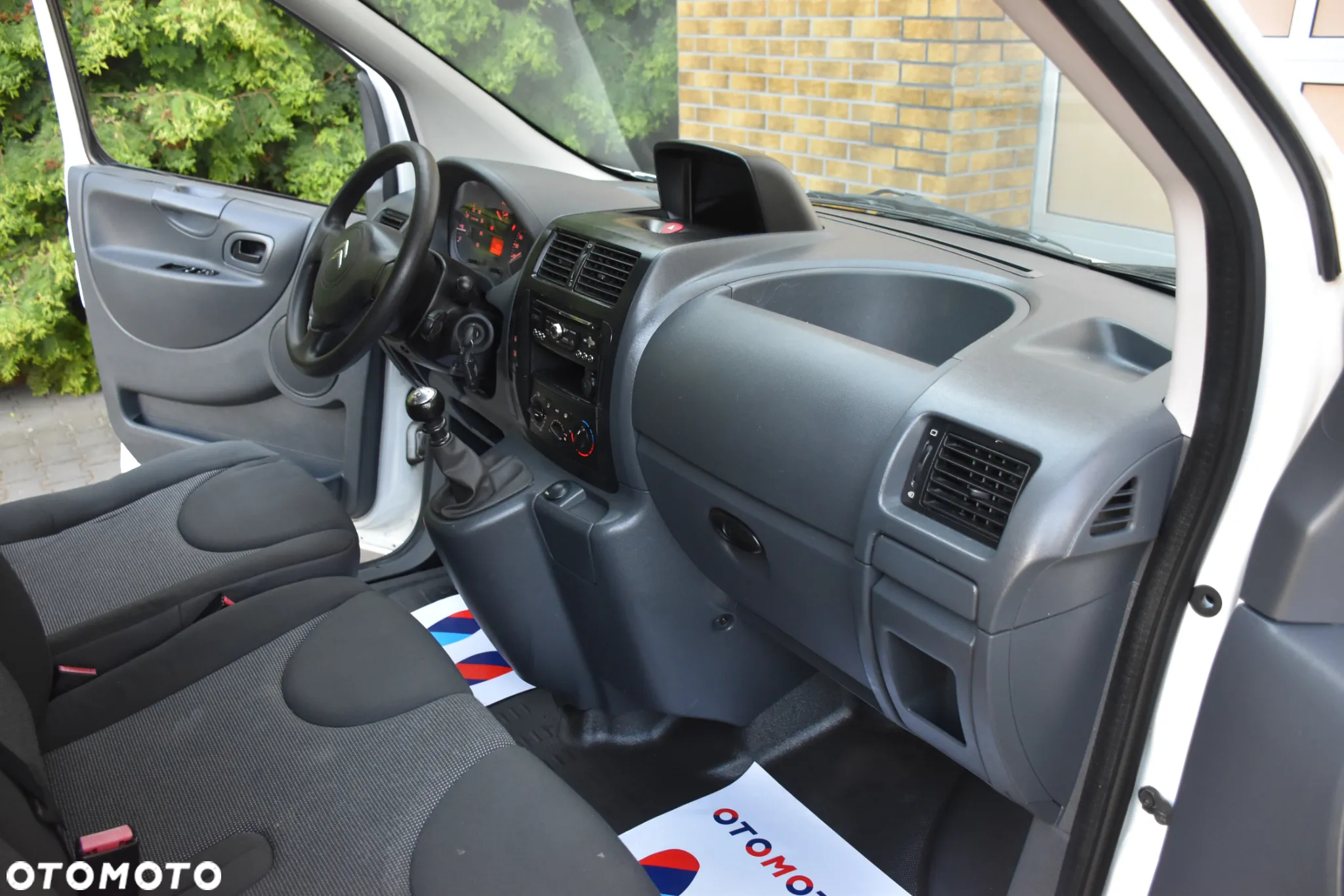 Citroën Jumpy Long 2.0 HDI Euro 5B - 9