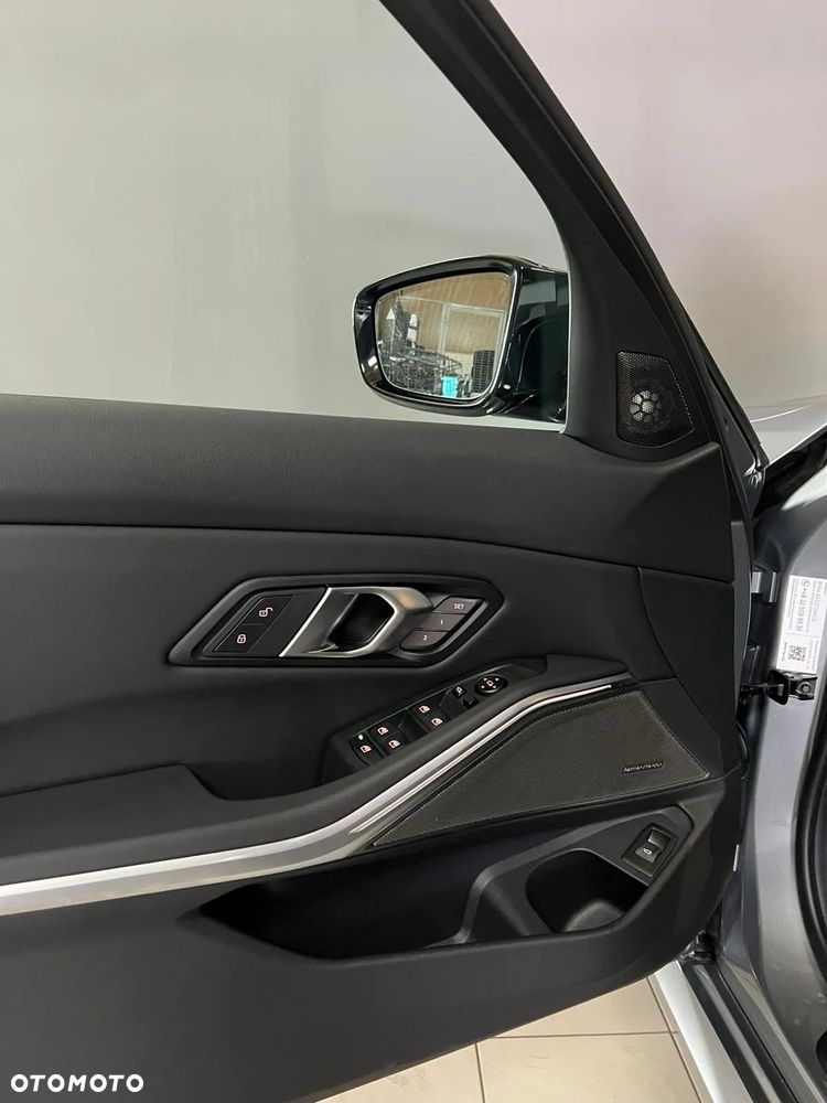 BMW Seria 3 - 28