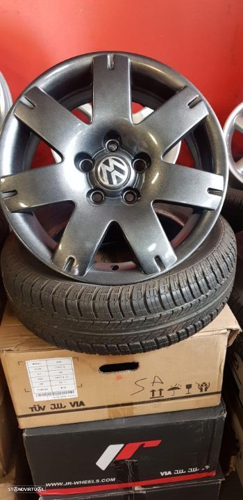 Jantes 16 Originais VW Passat Antracite usadas em bom estado com pneus usados - 1