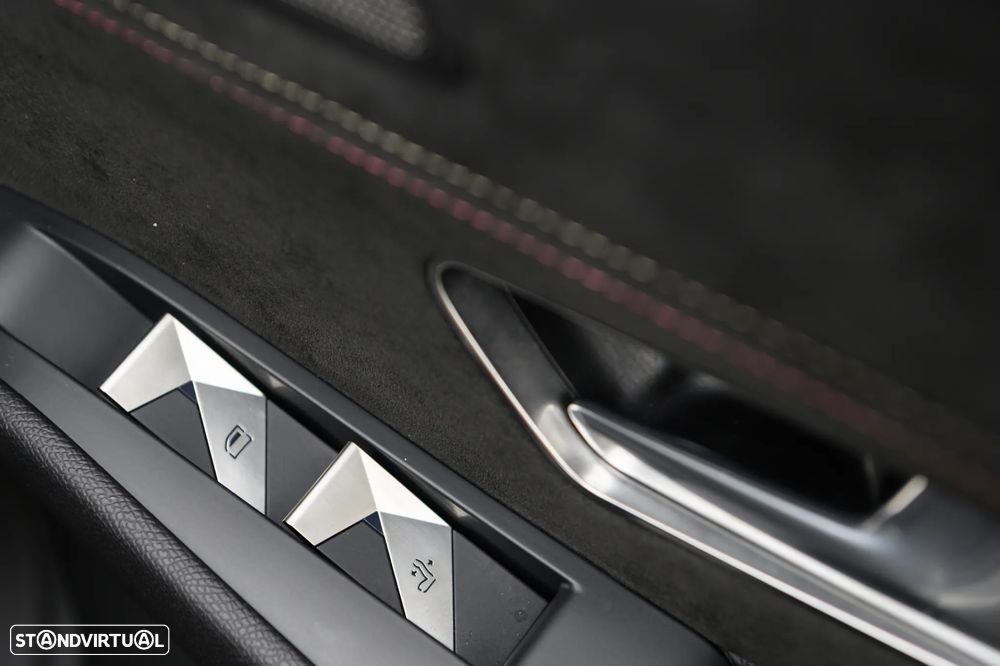 DS DS7 Crossback E-Tense Performance Line EAT8 - 27