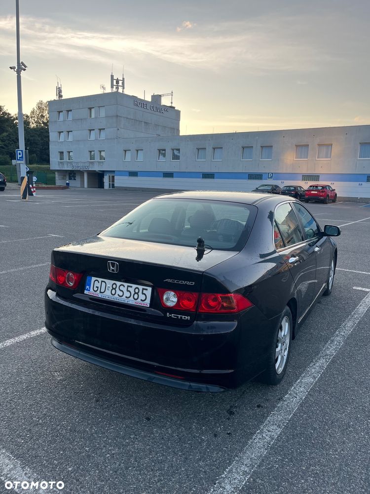 Honda Accord 2.2i-CTDi Executive - 3