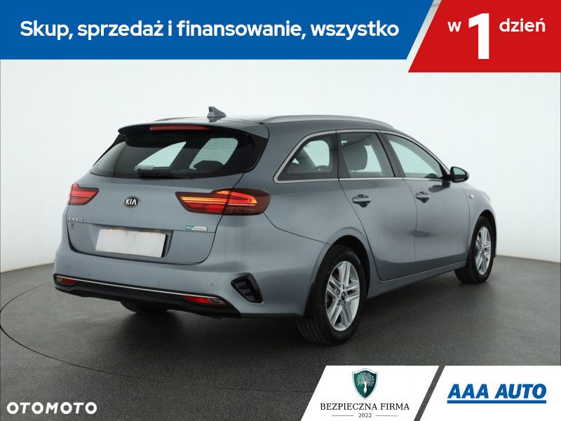 Kia Ceed - 6