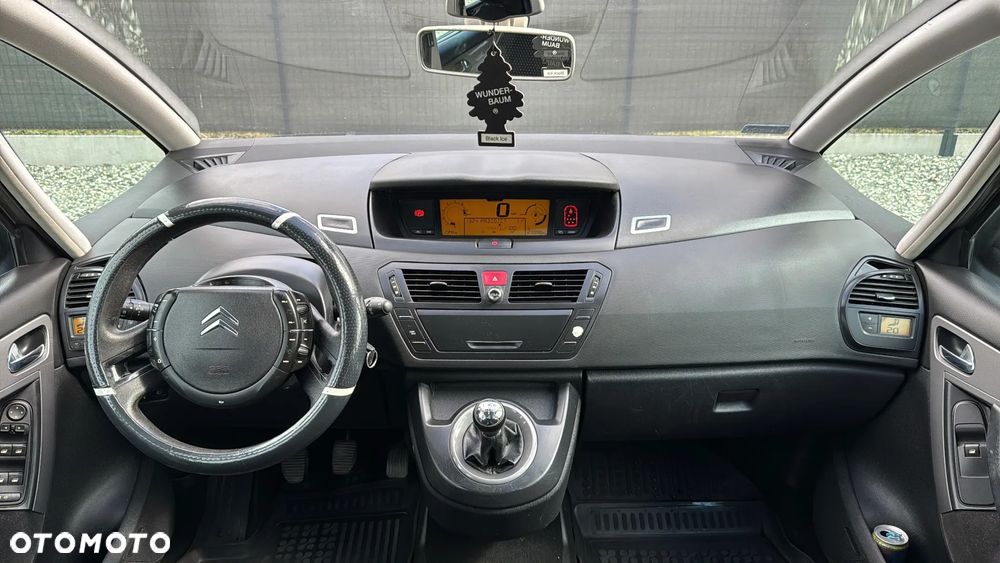 Citroën C4 Grand Picasso 1.8 16V Advance - 10