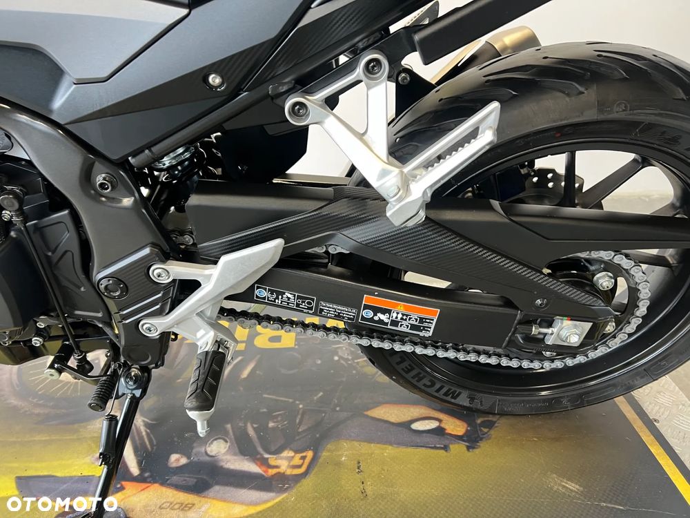 Honda CB - 18