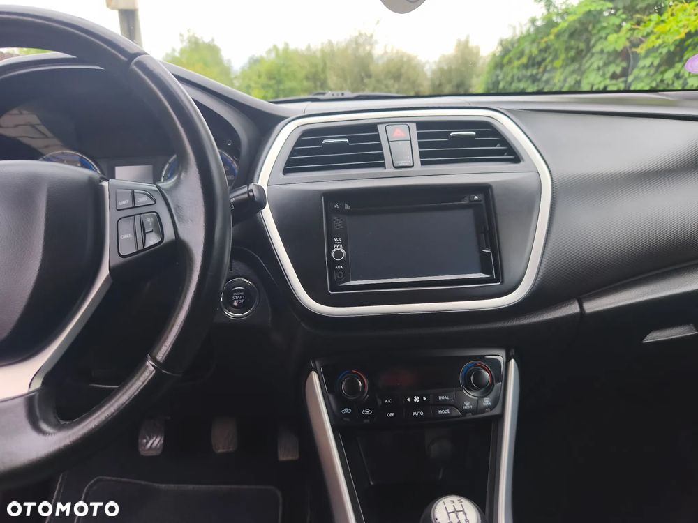 Suzuki SX4 S-Cross - 16