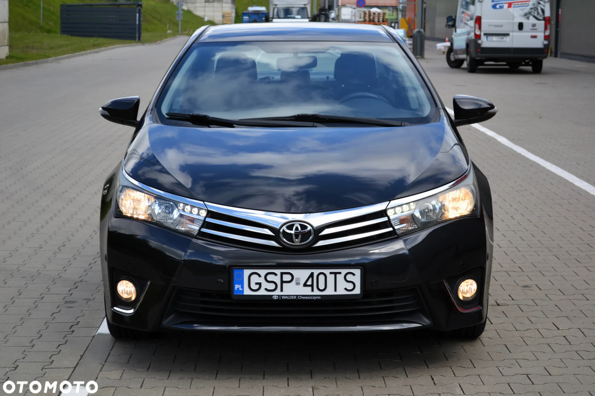 Toyota Corolla 1.6 Premium + - 34