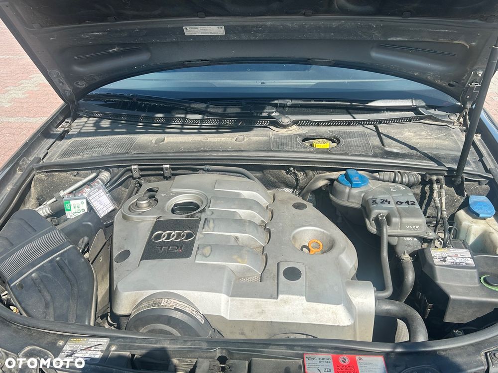Audi A4 Limousine - 12