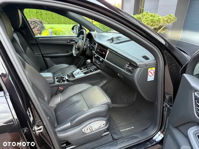 Porsche Macan - 11