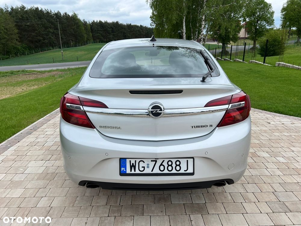 Opel Insignia 2.0 T Cosmo 4x4 - 2