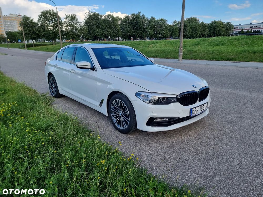 BMW Seria 5 530i Sport Line sport - 9