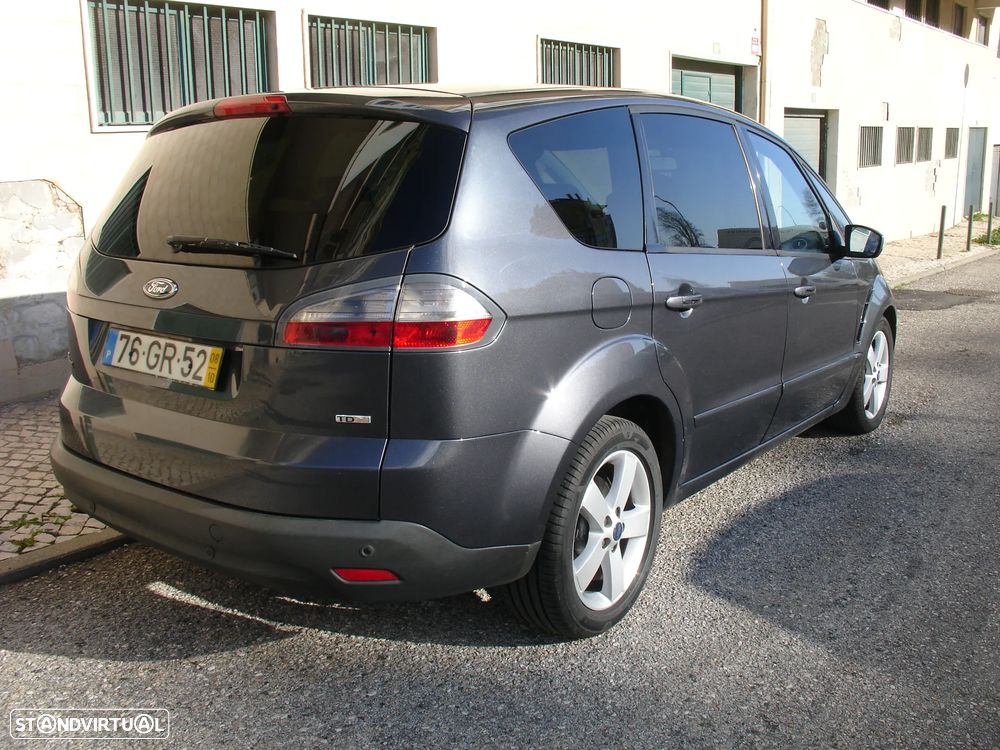 Ford S-Max 1.8 TDCi Titanium 7L - 16