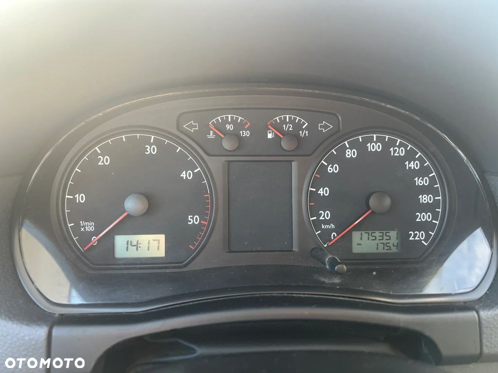 Volkswagen Polo - 24