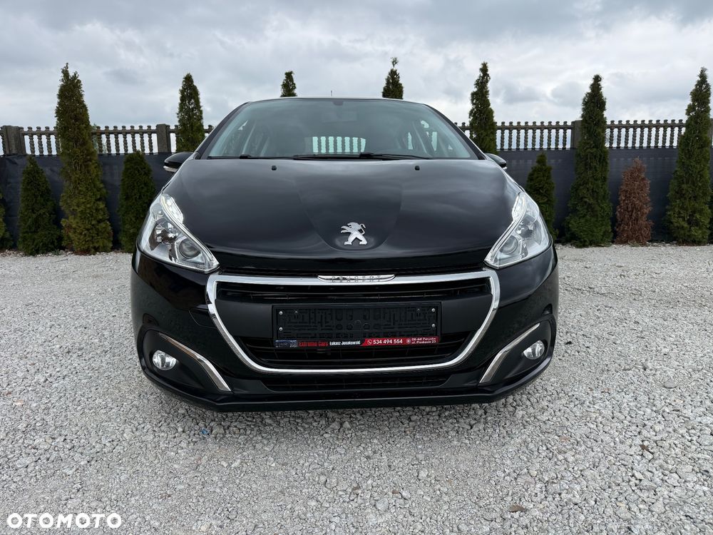 Peugeot 208 - 25