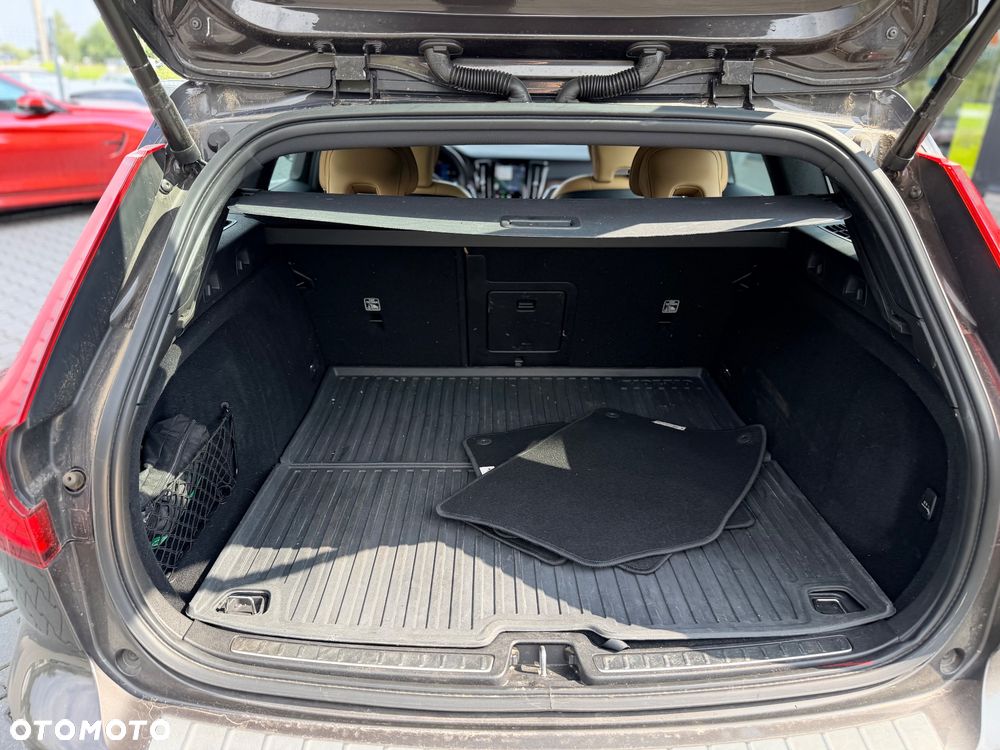 Volvo V60 B3 B Plus Dark - 7
