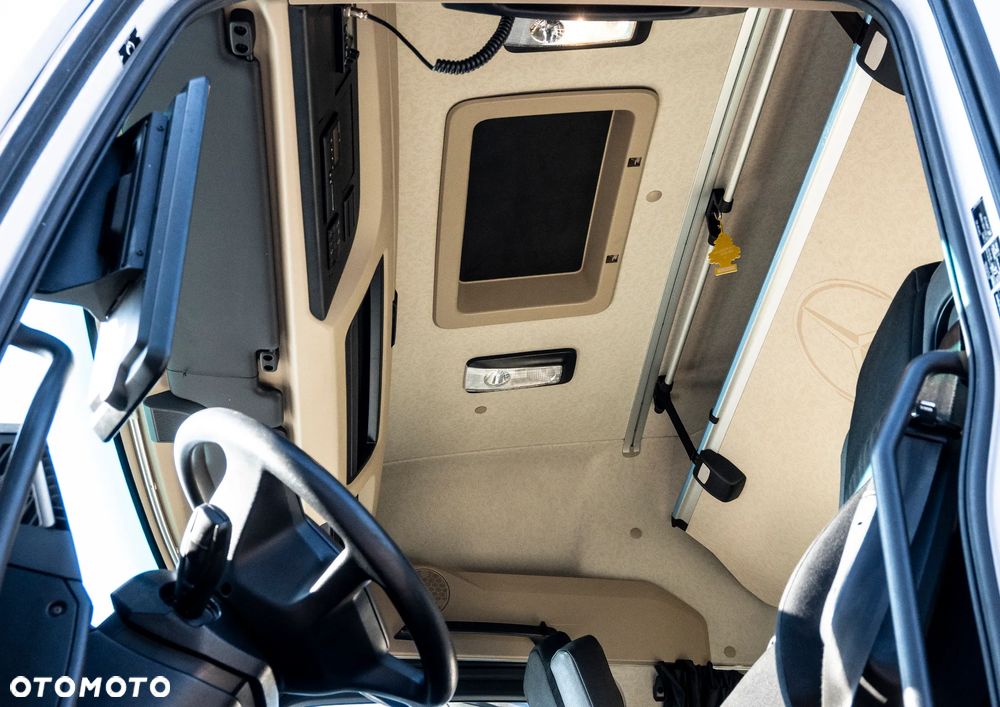 Mercedes-Benz ACTROS 2545 6X2 - 23