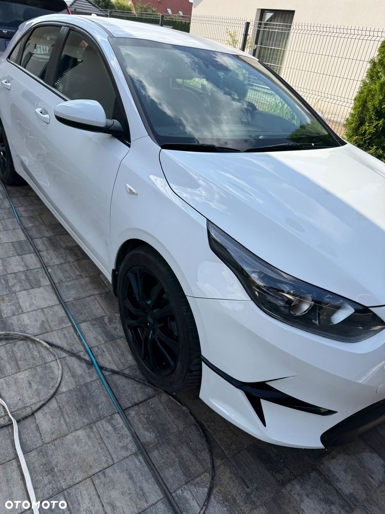 Kia Ceed 1.5 T-GDI Business Line - 4