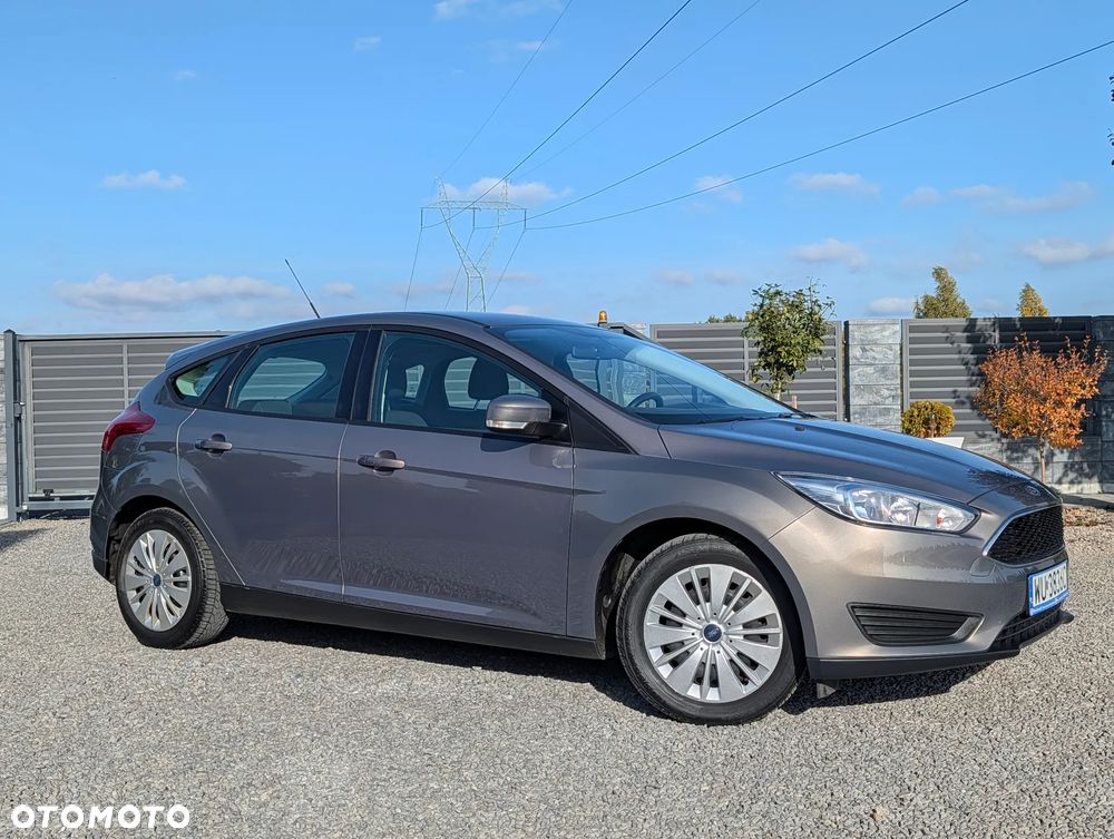 Ford Focus 1.6 Trend - 10