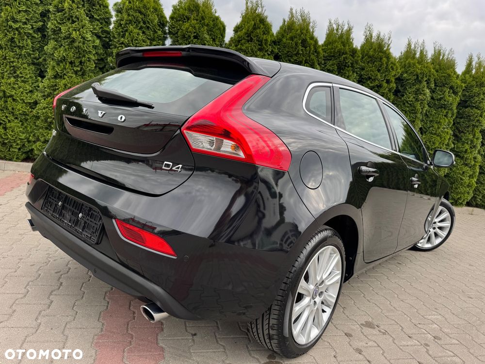 Volvo V40 D4 Geartronic Summum - 10